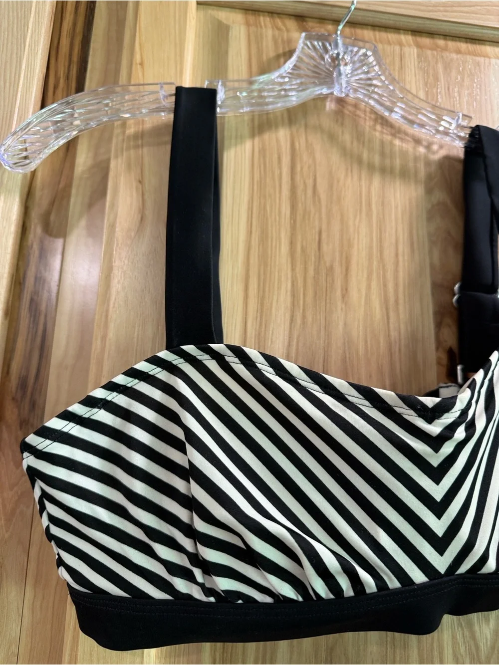 Athleta Striped Black & White Bandeau Bralette with Adjustable Straps Sz 34 B/C